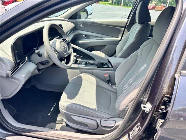 2022 Hyundai ELANTRA SEL - Photo 13