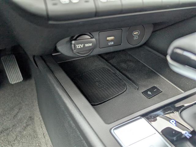 2025 Hyundai ELANTRA Hybrid Limited - Photo 13