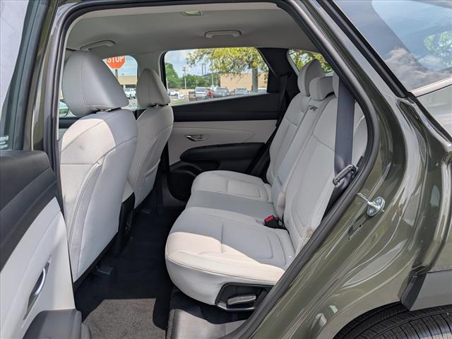 2025 Hyundai TUCSON SE - Photo 14