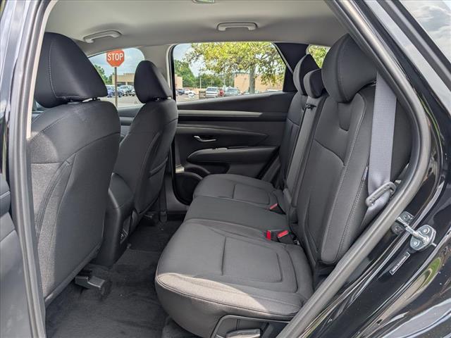 2025 Hyundai TUCSON SE - Photo 14