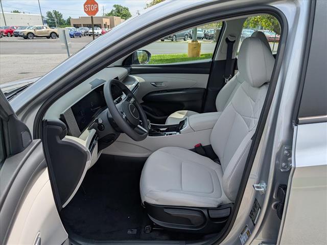 2025 Hyundai TUCSON SE - Photo 14