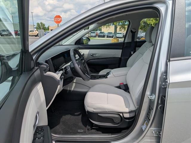 2025 Hyundai TUCSON SE - Photo 14