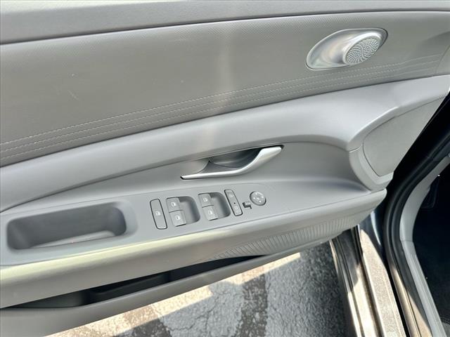 2022 Hyundai ELANTRA SEL - Photo 14