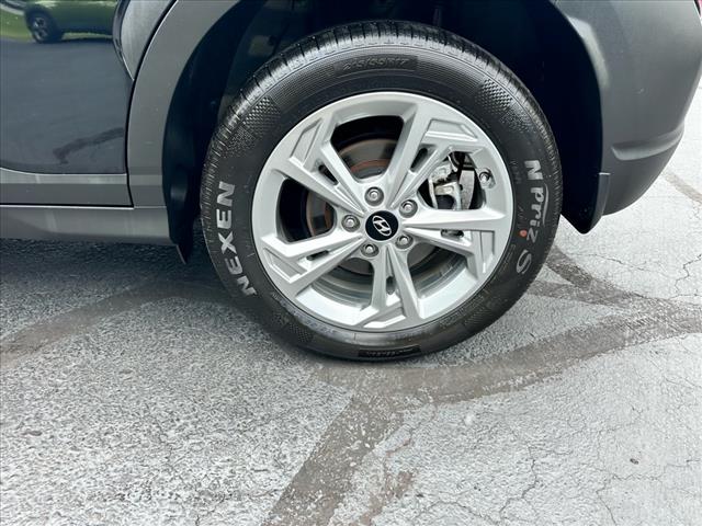 2023 Hyundai KONA SEL - Photo 14