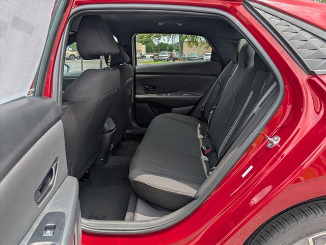 2025 Hyundai ELANTRA SEL Sport - Photo 15