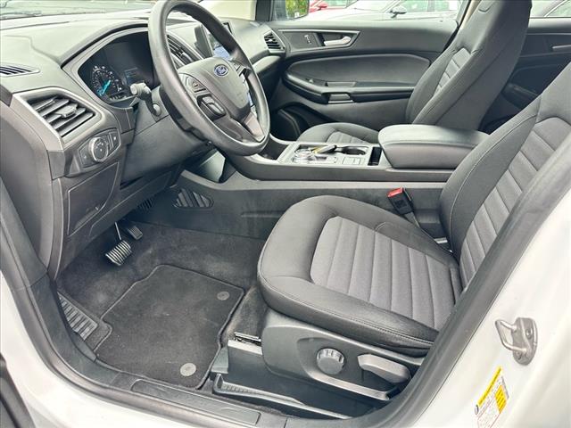 2022 Ford Edge SE - Photo 16