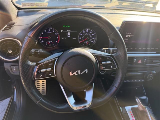 2023 Kia Forte GT-Line - Photo 17
