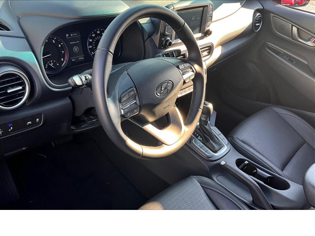 2021 Hyundai KONA Limited - Photo 17