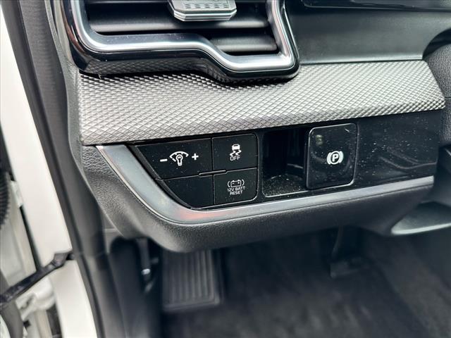 2023 Kia Sportage Hybrid LX - Photo 17