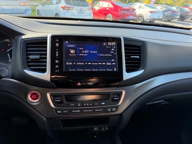 2017 Honda Pilot EX - Photo 21