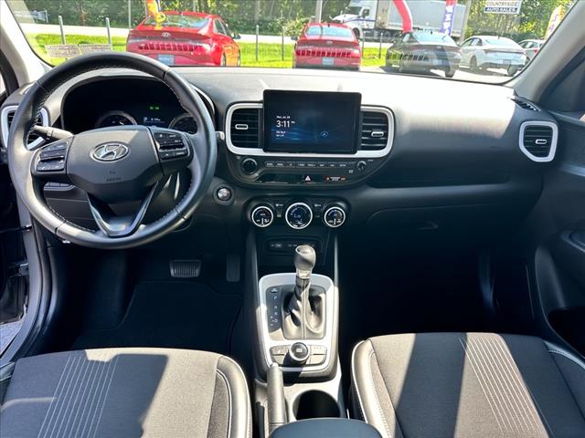 2022 Hyundai VENUE Limited - Photo 21
