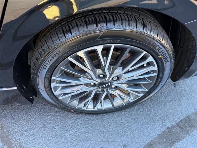 2023 Kia Forte GT-Line - Photo 25