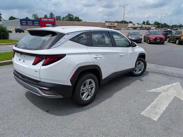 2025 Hyundai TUCSON SE - Photo 2