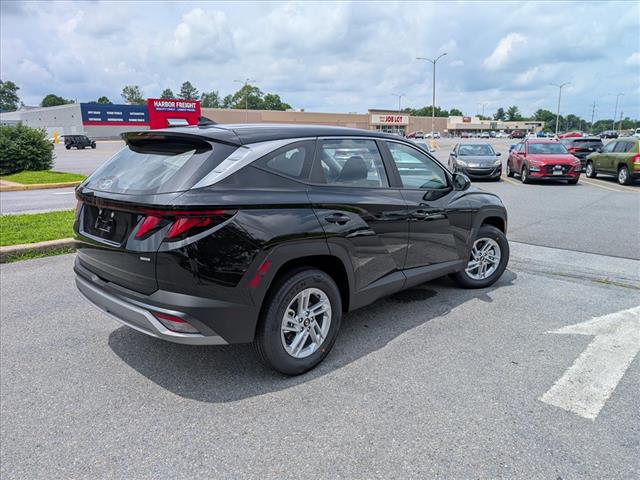 2025 Hyundai TUCSON SE - Photo 2