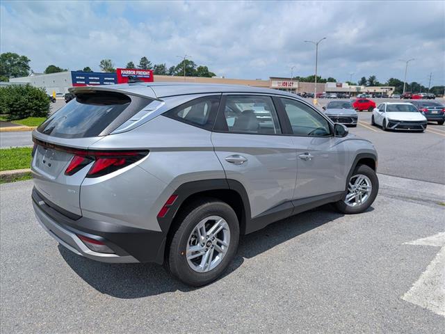 2025 Hyundai TUCSON SE - Photo 2