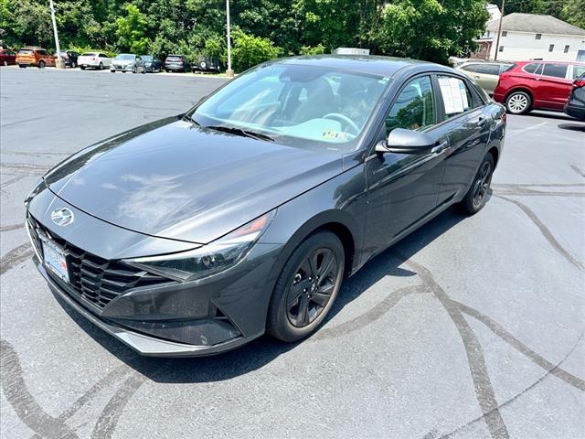 2022 Hyundai ELANTRA SEL - Photo 2
