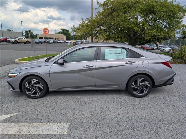 2025 Hyundai ELANTRA Hybrid Limited - Photo 2