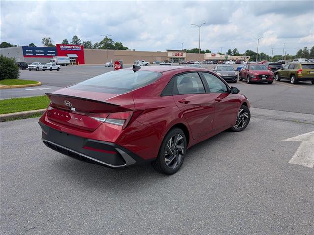 2025 Hyundai ELANTRA SEL Sport - Photo 3
