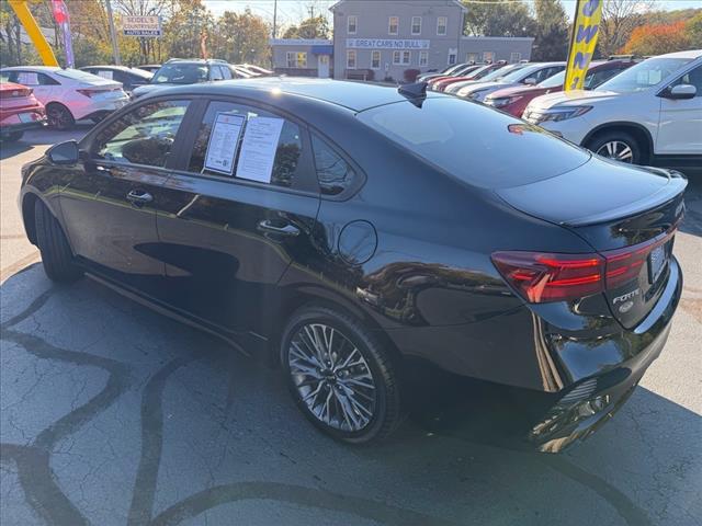 2023 Kia Forte GT-Line - Photo 4