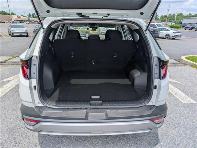 2025 Hyundai TUCSON SE - Photo 4