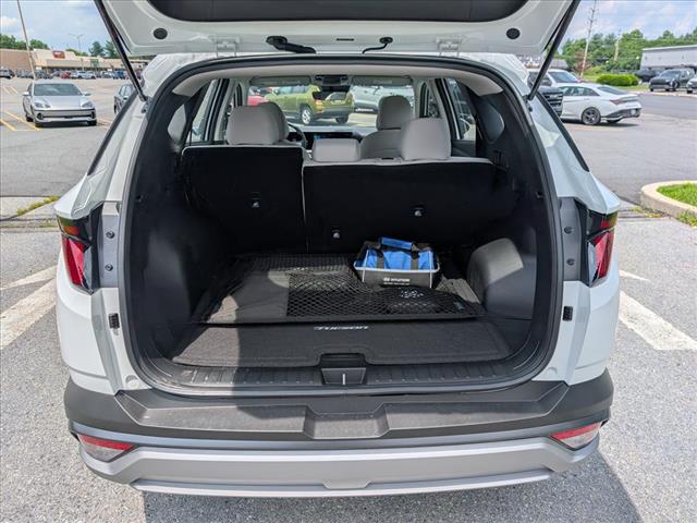 2025 Hyundai TUCSON SE - Photo 4