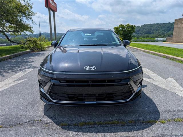 2025 Hyundai SONATA Hybrid Limited - Photo 4