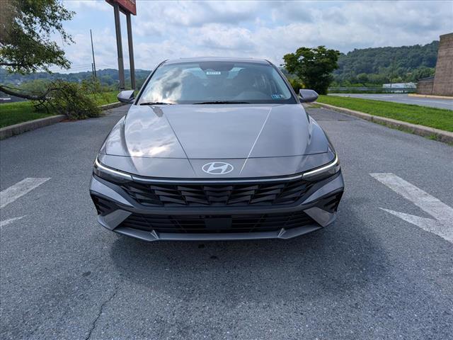 2025 Hyundai ELANTRA SEL Convenience - Photo 4