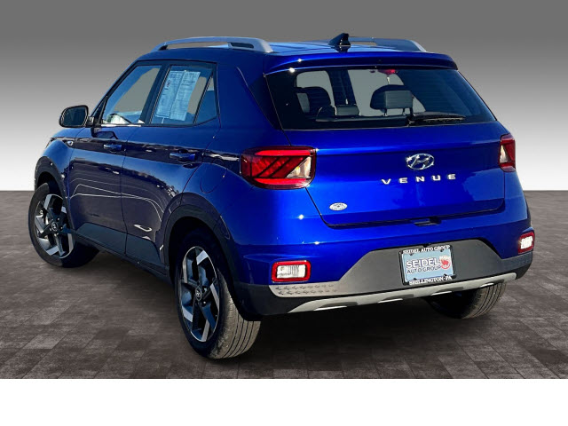 2022 Hyundai VENUE Limited - Photo 4
