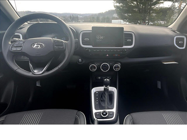 2024 Hyundai VENUE Limited - Photo 5