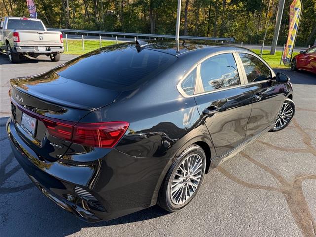2023 Kia Forte GT-Line - Photo 6