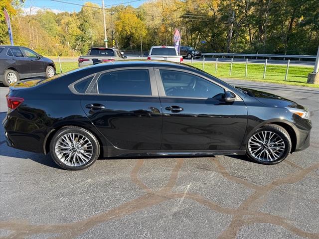 2023 Kia Forte GT-Line - Photo 7