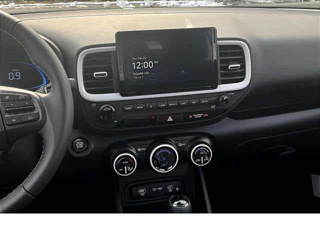 2024 Hyundai VENUE Limited - Photo 7
