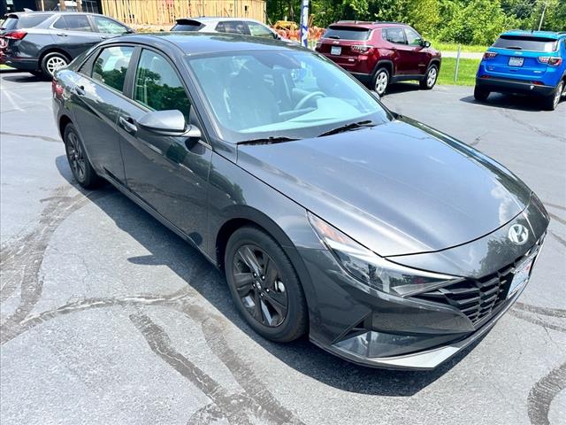 2022 Hyundai ELANTRA SEL - Photo 8