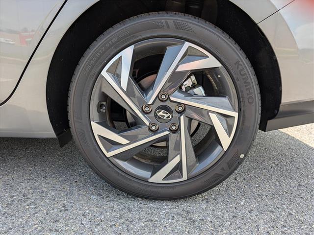 2025 Hyundai ELANTRA SEL Convenience - Photo 8