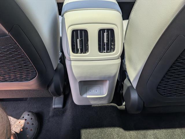 2025 Hyundai TUCSON Limited - Photo 9