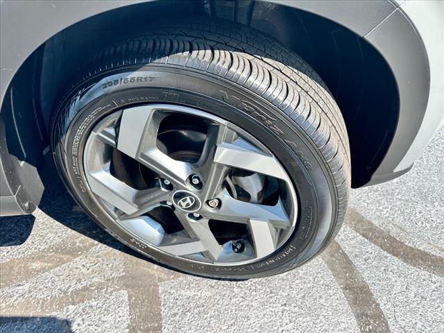 2022 Hyundai VENUE Limited - Photo 9