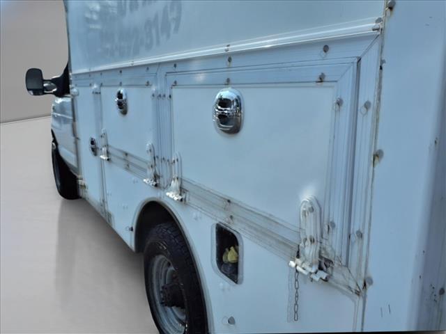 2010 Ford E-Series E-350 SD