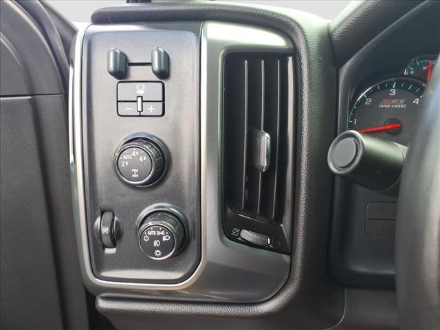 2015 Chevrolet Silverado 1500 4WD CREW CAB 153.0  LT W/