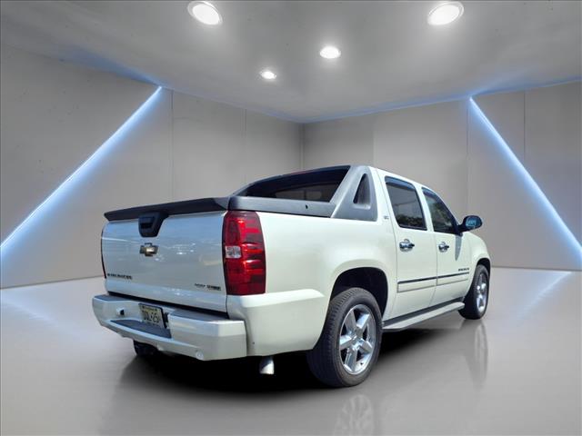 2011 Chevrolet Avalanche LTZ
