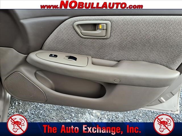 2001 Toyota Camry LE:RS25164