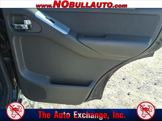 2012 Nissan Pathfinder LE:RS25195