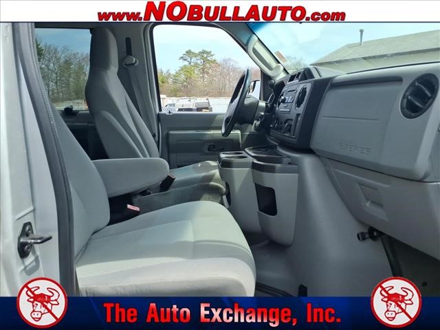 2011 Ford E-Series E-350 SD XLT:RS25140