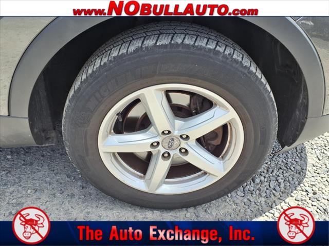 2016 Ford Explorer XLT:RS25014