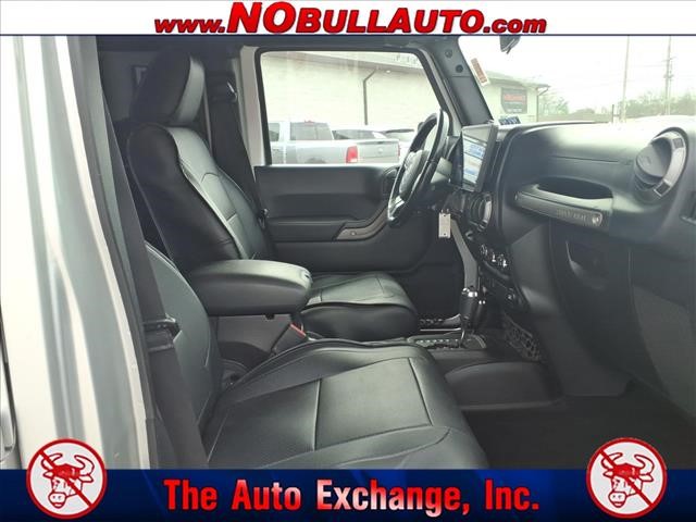 2011 Jeep Wrangler Unlimited Sport:RS25143