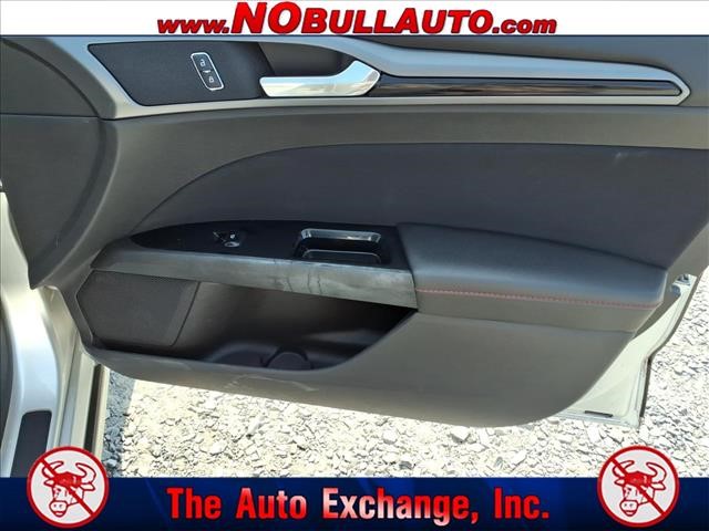 2013 Ford Fusion SE:RS25197