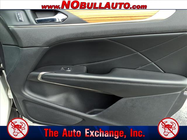 2015 LINCOLN MKC Base:RS25126