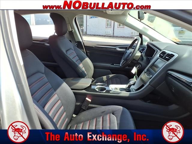 2013 Ford Fusion SE:RS25197