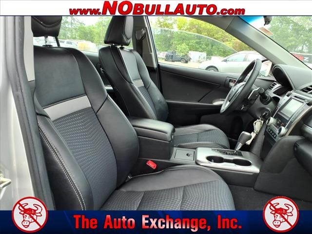 2014 Toyota Camry SE:RS25151