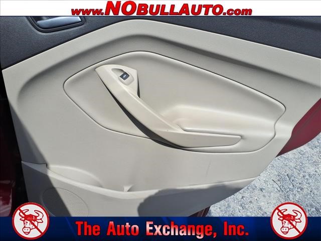 2017 Ford Escape SE:RS25172