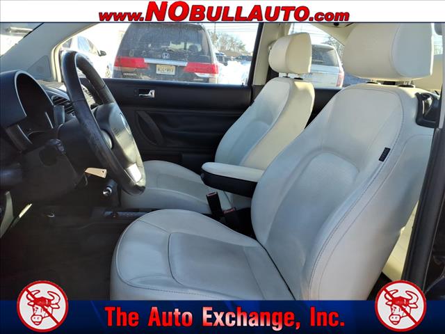 2008 Volkswagen New Beetle Triple White PZEV:RS25106